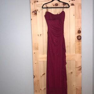 Like new! Dark Pink sparkly Dress Size M